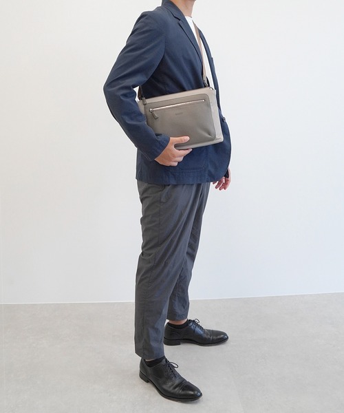 MACKINTOSH PHILOSOPHY（ﾏｯｷﾝﾄｯｼｭ ﾌｨﾛｿﾌｨｰ）の「ショルダーバッグ グリーノツク 17731（ショルダーバッグ・メンズ・ネイビー/ベージュ系その他/ブラック・FREE）」の5枚目の写真