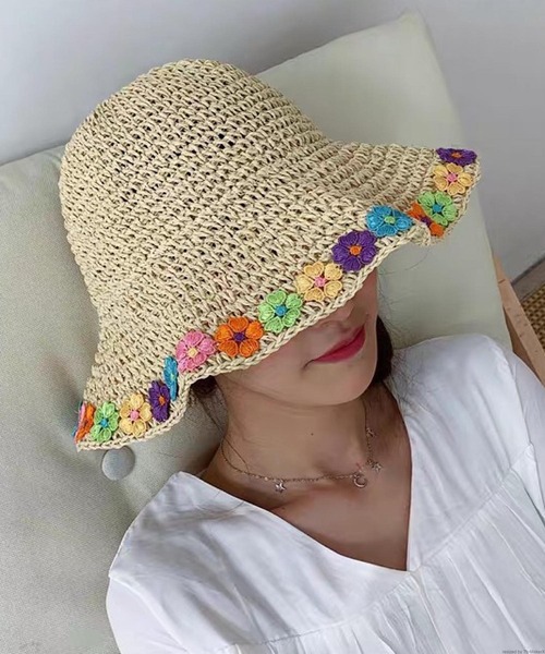 VIBGYOR（ヴィブジョー）の「pur chouchou/お花 刺繍 麦わら ペーパーハット P4460（ハット・レディース・ブラウン/ベージュ・FREE）」の2枚目の写真