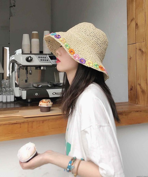 VIBGYOR（ヴィブジョー）の「pur chouchou/お花 刺繍 麦わら ペーパーハット P4460（ハット・レディース・ブラウン/ベージュ・FREE）」の6枚目の写真