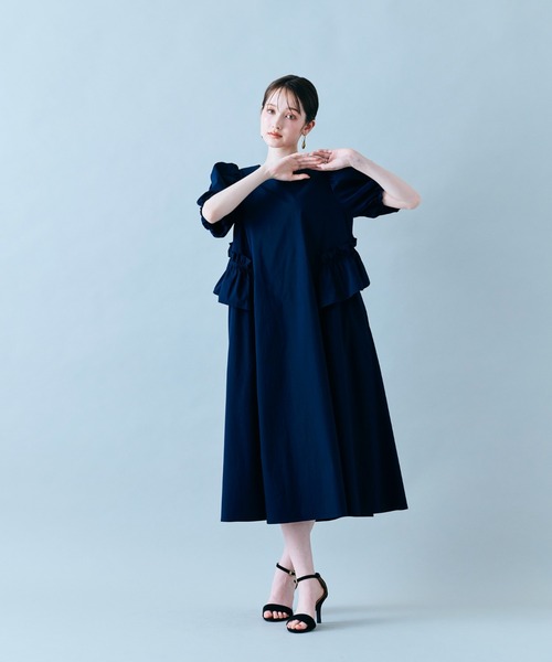 Audie a Muses(オーディアミューズ)の「フリルヒップワンピ―ス(ワンピース・レディース・ネイビー/ベージュ/レッド・42/38)」の3枚目の写真