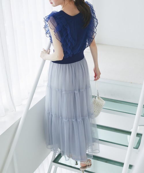 tocco closet(トッコ クローゼット)の「チュールフリル付きパール釦ニットベスト(ベスト・レディース・オフホワイト/ネイビー・M)」の17枚目の写真