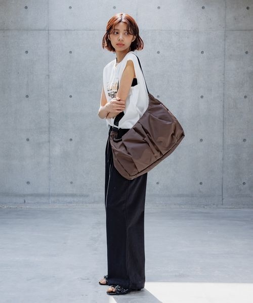 PAGEBOY(ページボーイ)の「ノースリフォトTシャツ(Tシャツ/カットソー・レディース・ホワイト/ブラック・FREE)」の7枚目の写真