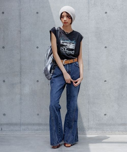 PAGEBOY(ページボーイ)の「ノースリフォトTシャツ(Tシャツ/カットソー・レディース・ホワイト/ブラック・FREE)」の16枚目の写真