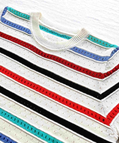 Q(キュー)の「レインボーニット(ニット/セーター・レディース・マルチ・MEDIUM)」の2枚目の写真