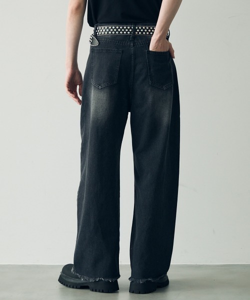 Shoowtime（ショウタイム）の「Wide curve denim pants with fringe hem / 裾フリンジワイドカーブデニムパンツ（デニムパンツ・メンズ・ライトブルー/ブラック/ブルー・MEDIUM/LARGE/X-LARGE）」の9枚目の写真