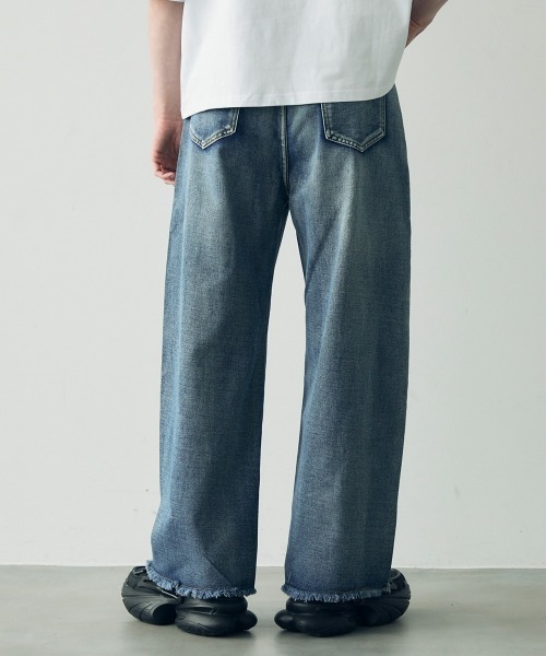 セール】Wide curve denim pants with fringe hem / 裾フリンジ
