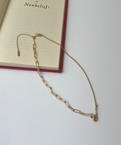 GOLDY(ゴールディ)の「〈GOLDY/ゴールディ〉フックアシメチェーンネックレス(ネックレス・レディース・ゴールド/シルバー・FREE)」の7枚目の写真