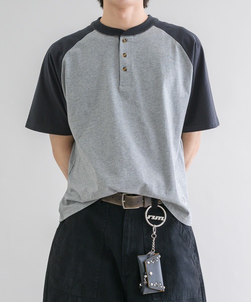 EPNK(イーピーエヌケー)の「【EPNK】Raglan henry neck tee / ラグランヘンリーネックTee(Tシャツ/カットソー・メンズ・アイボリー/チャコールグレー/杢グレー・SMALL/MEDIUM/LARGE)」の3枚目の写真