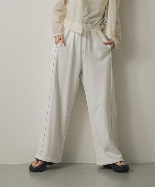 SENSE OF PLACE by URBAN RESEARCH（センスオブプレイスバイアーバンリサーチ）の「キリカエカーブスウェットパンツ（スウェットパンツ・レディース・オフホワイト/グレー・ONE）」の16枚目の写真