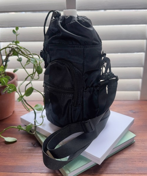 CALIFORNIA OUTFITTERS（カリフォルニア アウトフィッターズ）の「6D1 保冷 ミニボトルショルダーバッグ ボトルホルダー  水筒 ペットボトル 肩掛け（ショルダーバッグ・レディース・ブルー/ブラック/ピンク・ONESIZE）」の2枚目の写真