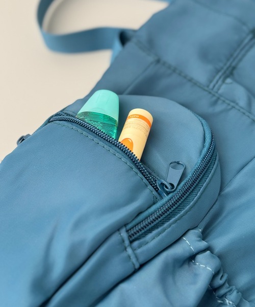 CALIFORNIA OUTFITTERS（カリフォルニア アウトフィッターズ）の「6D1 保冷 ミニボトルショルダーバッグ ボトルホルダー  水筒 ペットボトル 肩掛け（ショルダーバッグ・レディース・ブルー/ブラック/ピンク・ONESIZE）」の7枚目の写真