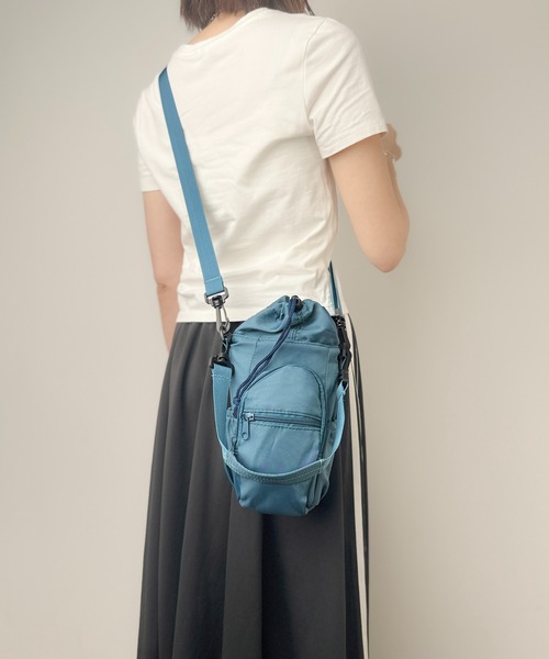 CALIFORNIA OUTFITTERS（カリフォルニア アウトフィッターズ）の「6D1 保冷 ミニボトルショルダーバッグ ボトルホルダー  水筒 ペットボトル 肩掛け（ショルダーバッグ・レディース・ブルー/ブラック/ピンク・ONESIZE）」の11枚目の写真