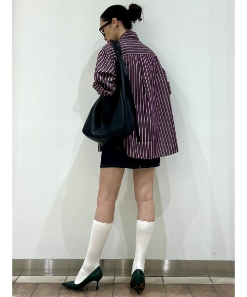 GAP（ギャップ）の「ヴィーガン ペブルレザー スラウチーバッグ（ショルダーバッグ・レディース・ブラック・ONE SIZE）」の12枚目の写真