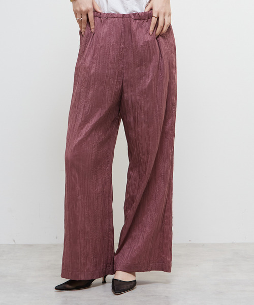 SOFFITTO（ソフィット）の「シワ加工セミフレアパンツ（その他パンツ・レディース・ブラック/ボルドー・S/M）」の3枚目の写真