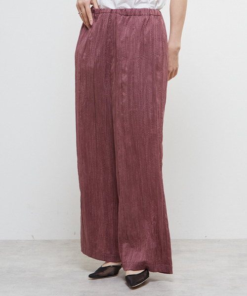 SOFFITTO（ソフィット）の「シワ加工セミフレアパンツ（その他パンツ・レディース・ブラック/ボルドー・S/M）」の4枚目の写真