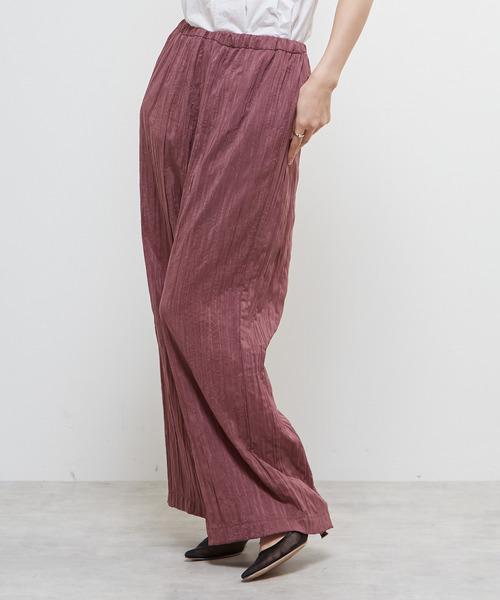 SOFFITTO（ソフィット）の「シワ加工セミフレアパンツ（その他パンツ・レディース・ブラック/ボルドー・S/M）」の5枚目の写真