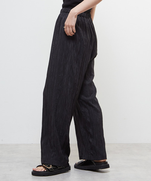 SOFFITTO（ソフィット）の「シワ加工セミフレアパンツ（その他パンツ・レディース・ブラック/ボルドー・S/M）」の20枚目の写真