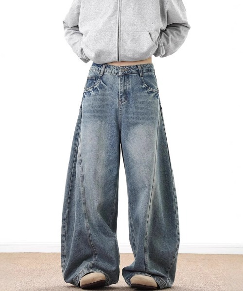 Ressaca(レサーカ)の「ワイドカーブデニムパンツ(デニムパンツ・メンズ・ブルー・M/XL/L)」の1枚目の写真