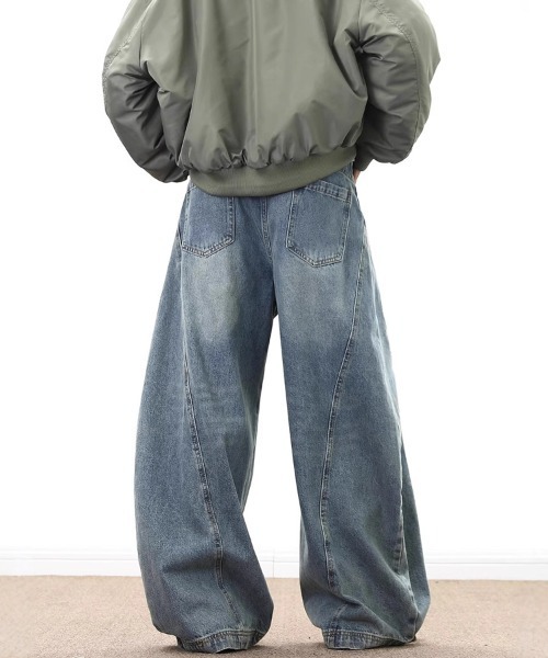 Ressaca(レサーカ)の「ワイドカーブデニムパンツ(デニムパンツ・メンズ・ブルー・M/XL/L)」の3枚目の写真