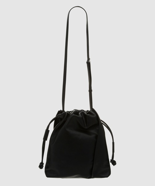 MARNI（マルニ）の「SCRUNCHIE / ドローストリングスバッグ（ショルダーバッグ・メンズ・グレイッシュベージュ/ブラック・ONE SIZE）」の3枚目の写真