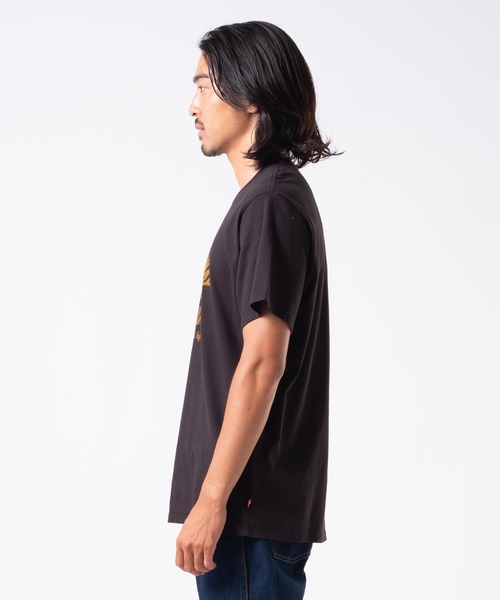 Levi's(リーバイス)の「Levi's/リーバイス ショートスリーブ リラックス Tシャツ(Tシャツ/カットソー・メンズ・ブラック・XL/S/M/L)」の2枚目の写真