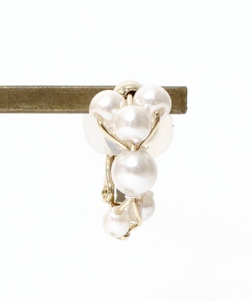 flower（フラワー）の「ニュアンスパールイヤリング（イヤリング・レディース・シルバー/ゴールド・FREE）」の4枚目の写真