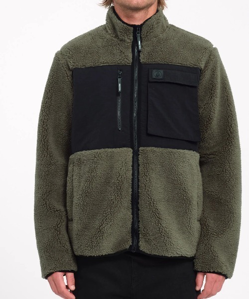 VOLCOM(ボルコム)の「【VOLCOM/ボルコム】 Storm Stone Sherpa Zip Sweatshirt /胸ポケットワンポイントジップアップモックネックフリース(その他アウター・メンズ・オリーブ/ダークカーキ/グレー系その他・MEDIUM/LARGE/X-LARGE/XX-LARGE)」の2枚目の写真
