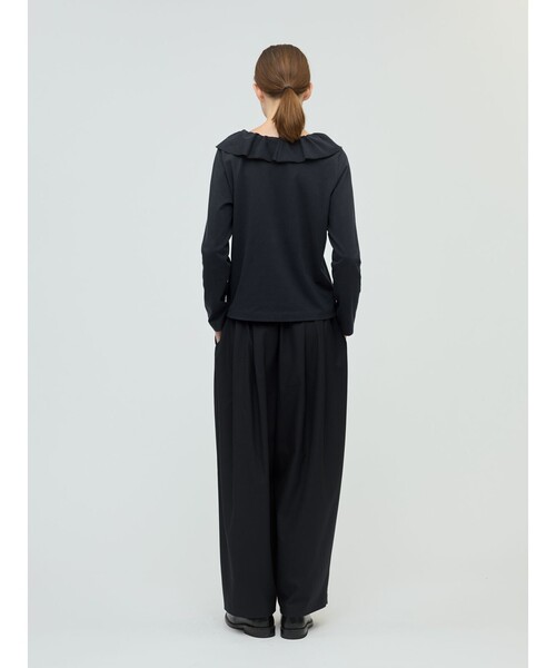 mizuiroind(ミズイロインド)の「mizuiro ind フリルカラーロングスリーブプルオーバー(Tシャツ/カットソー・レディース・チャコールグレー/オフホワイト/グリーン/ブラック・FREE)」の16枚目の写真