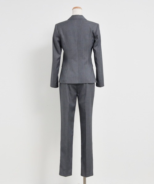 DRESS PLUS（ドレスプラス）の「ピンストライプが映えるセットアップ（スーツパンツ・レディース・グレー/チャコール・L/XL/XXL）」の17枚目の写真