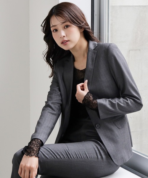 DRESS PLUS（ドレスプラス）の「ピンストライプが映えるセットアップ（スーツパンツ・レディース・グレー/チャコール・L/XL/XXL）」の22枚目の写真