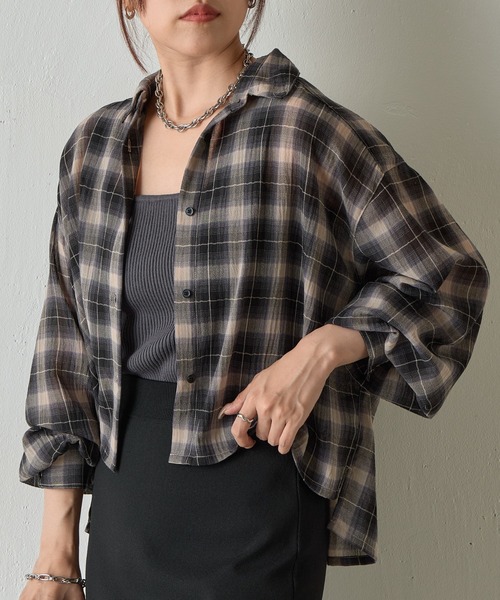 COLONY 2139(コロニートゥーワンスリーナイン)の「シアーボイルチェッククロップドシャツ(シャツ/ブラウス・レディース・ブラック/ブラウン・FREE)」の2枚目の写真