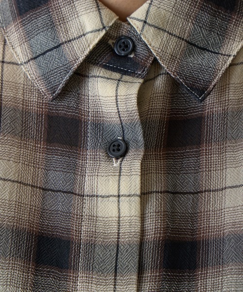 COLONY 2139(コロニートゥーワンスリーナイン)の「シアーボイルチェッククロップドシャツ(シャツ/ブラウス・レディース・ブラック/ブラウン・FREE)」の21枚目の写真