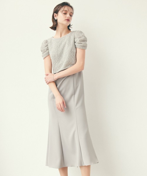 AIMER(エメ)の「ラメニットベスト×ソフトマーメイド袖付きワンピース 2点セットパーティードレス 結婚式 お呼ばれ ドレス 20代 30代 40代(ドレス・レディース・ブラック/ライトグレー・MEDIUM)」の2枚目の写真