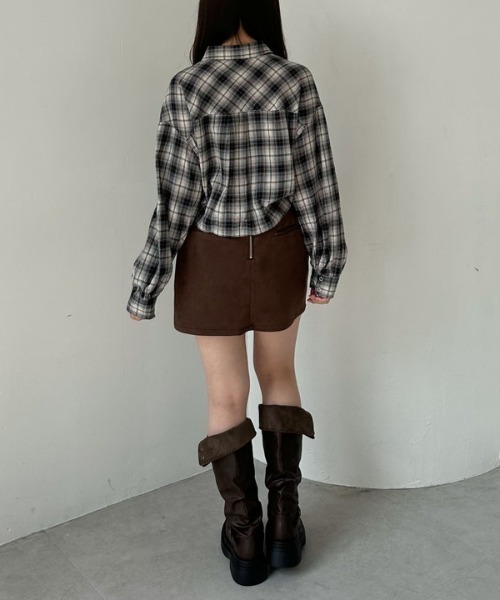 archives（アルシーヴ）の「スウェード台形ミニスカート（スカート・レディース・ブラウン/キャメル・MEDIUM）」の9枚目の写真