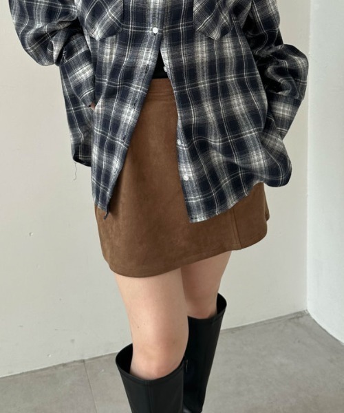archives（アルシーヴ）の「スウェード台形ミニスカート（スカート・レディース・ブラウン/キャメル・MEDIUM）」の13枚目の写真