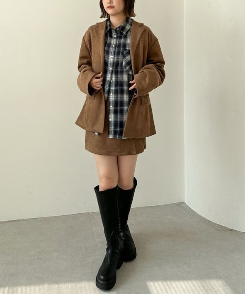 archives（アルシーヴ）の「スウェード台形ミニスカート（スカート・レディース・ブラウン/キャメル・MEDIUM）」の19枚目の写真