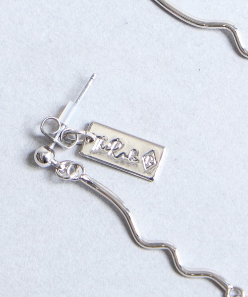 The Rule（ザルール）の「The Rule ザルール：Brush pierced.2　ブラッシュピアス２（ピアス（両耳用）・レディース・ベージュ/セージグリーン・FREE）」の8枚目の写真