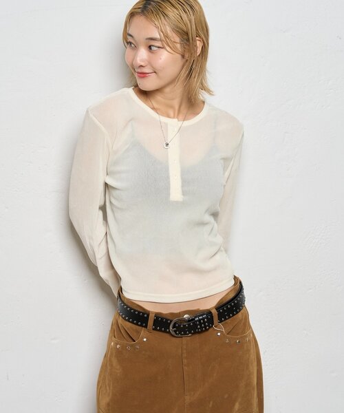 WHO'S WHO gallery(フーズフーギャラリー)の「フロッキーメッシュ ヘンリートップス(Tシャツ/カットソー・レディース・ブラック/オフホワイト/チャコールグレー/ダークブラウン・FREE)」の10枚目の写真