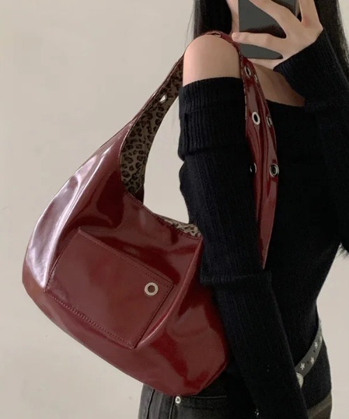 gossip!ロサンゼルス(ゴシップロサンゼルス)の「レオパード ショルダーバッグ /500mlペットボトル収納可能 Y2K(ショルダーバッグ・レディース・ワイン・FREE)」の6枚目の写真