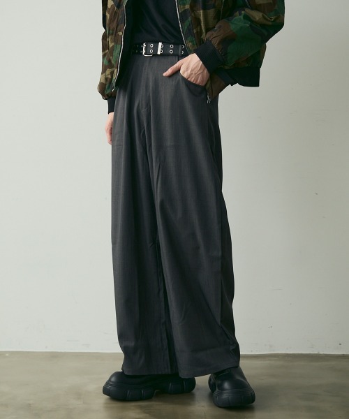 Shoowtime(ショウタイム)の「No-Center-Pleat Wide Slacks / ノンセンタープレスワイドスラックス(スラックス・メンズ・チャコールグレー/ブラック・LARGE/MEDIUM/X-LARGE)」の7枚目の写真