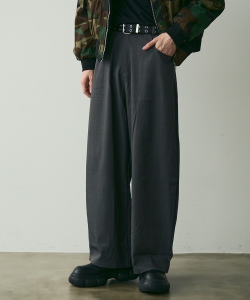 Shoowtime(ショウタイム)の「No-Center-Pleat Wide Slacks / ノンセンタープレスワイドスラックス(スラックス・メンズ・チャコールグレー/ブラック・LARGE/MEDIUM/X-LARGE)」の8枚目の写真
