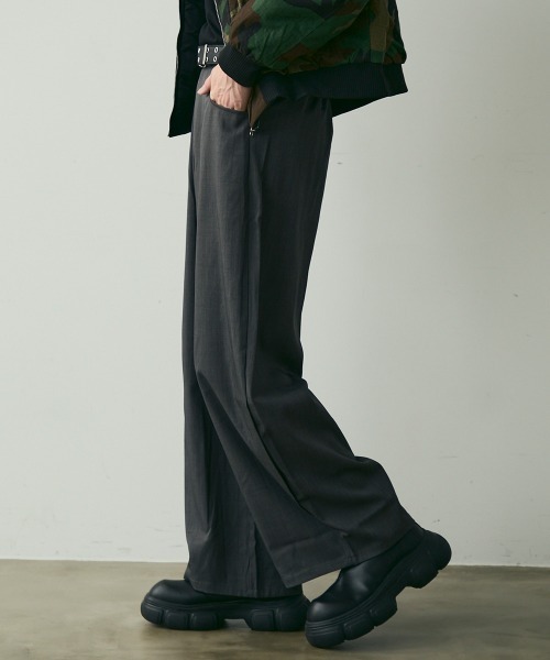 Shoowtime(ショウタイム)の「No-Center-Pleat Wide Slacks / ノンセンタープレスワイドスラックス(スラックス・メンズ・チャコールグレー/ブラック・LARGE/MEDIUM/X-LARGE)」の10枚目の写真