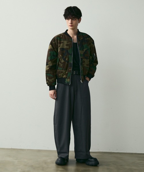 Shoowtime(ショウタイム)の「No-Center-Pleat Wide Slacks / ノンセンタープレスワイドスラックス(スラックス・メンズ・チャコールグレー/ブラック・LARGE/MEDIUM/X-LARGE)」の17枚目の写真