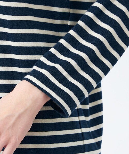 MACKINTOSH PHILOSOPHY（ﾏｯｷﾝﾄｯｼｭ ﾌｨﾛｿﾌｨｰ）の「バッキンガムベア ボーダーポケットロンT（Tシャツ/カットソー・レディース・オフホワイト/ライトブルー/ダークネイビー/ピンク系その他3・38）」の13枚目の写真