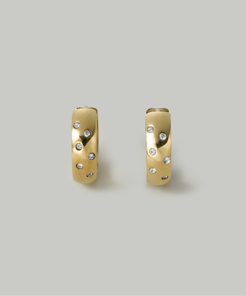 Jolie Toujours(ジョリトゥジュール)の「【汗や水に強い】〈ステンレス〉CZドットフープピアス(ピアス(両耳用)・レディース・ゴールド・FREE)」の2枚目の写真