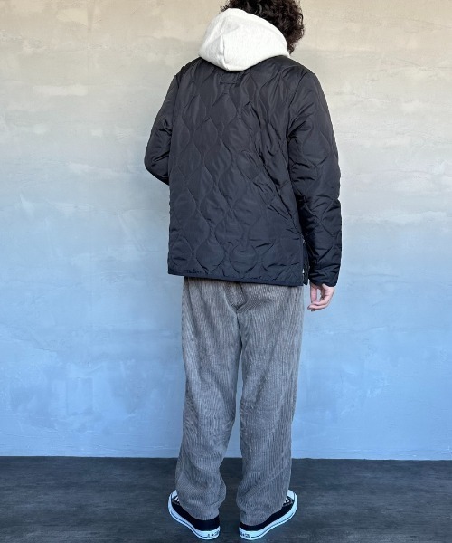 TAION（タイオン）の「【WEB限定】[TAION/タイオン] MILITARY Vネック キルティングダウンジャケット（ダウンジャケット/コート・レディース・ブラック/オリーブ/モカ・XL/L/M）」の14枚目の写真