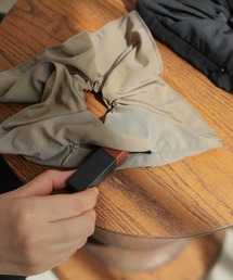 Callarus（カラルス）の「〔Callarus〕ファスナー付きスクエアシュシュ（シュシュ）」