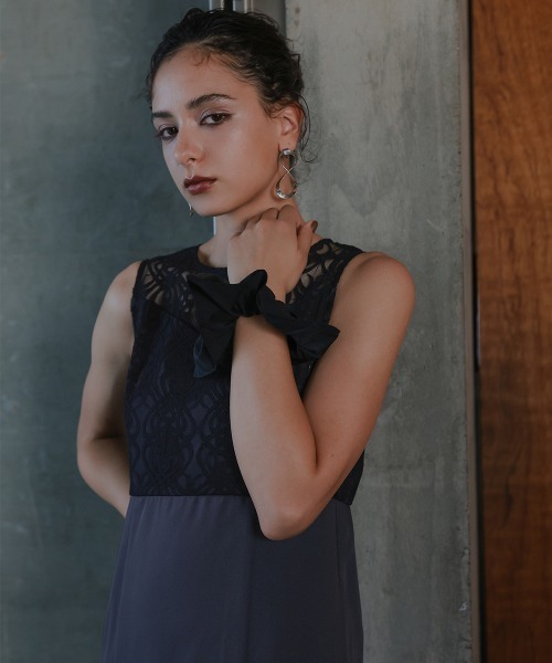 Callarus（カラルス）の「〔Callarus〕ファスナー付きスクエアシュシュ（シュシュ・レディース・ブラック/ベージュ・FREE）」の9枚目の写真