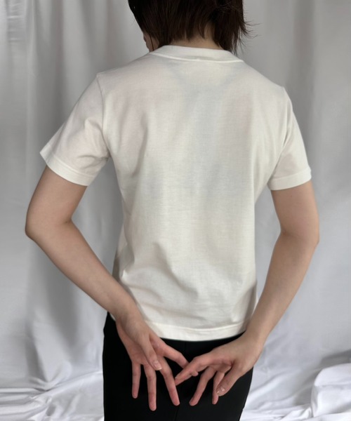 G.V.G.V.（ジーヴィージーヴィー）の「SKY BLUE IN RABBIT TEE（Tシャツ/カットソー・レディース・ホワイト・M/S）」の4枚目の写真