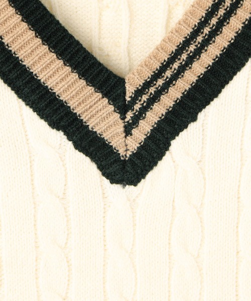NICOLE CLUB（ニコル　クラブ）の「ケーブル編みチルデンベスト（ベスト・レディース・ネイビー/ブラウン/オフホワイト・FREE）」の15枚目の写真